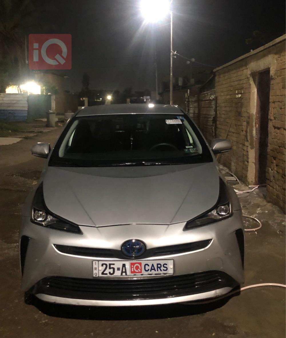 تويوتا بريوس